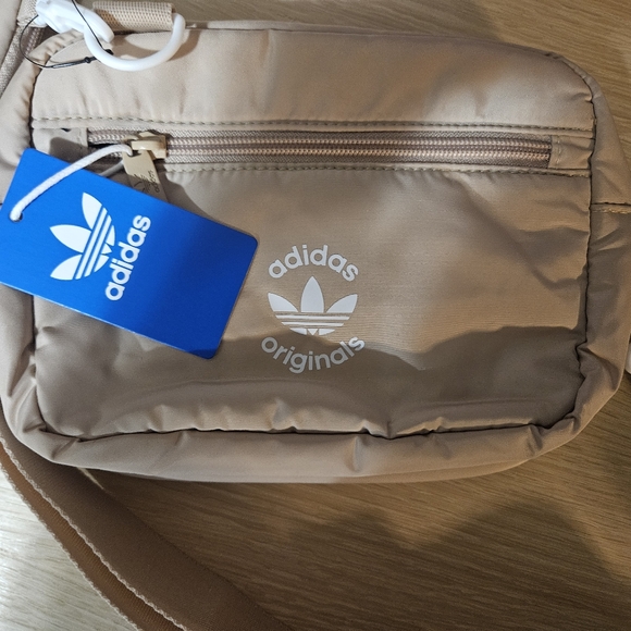 Adidas Originals Puffer and Pouch Crossbody in Beige NWT - Picture 5 of 5